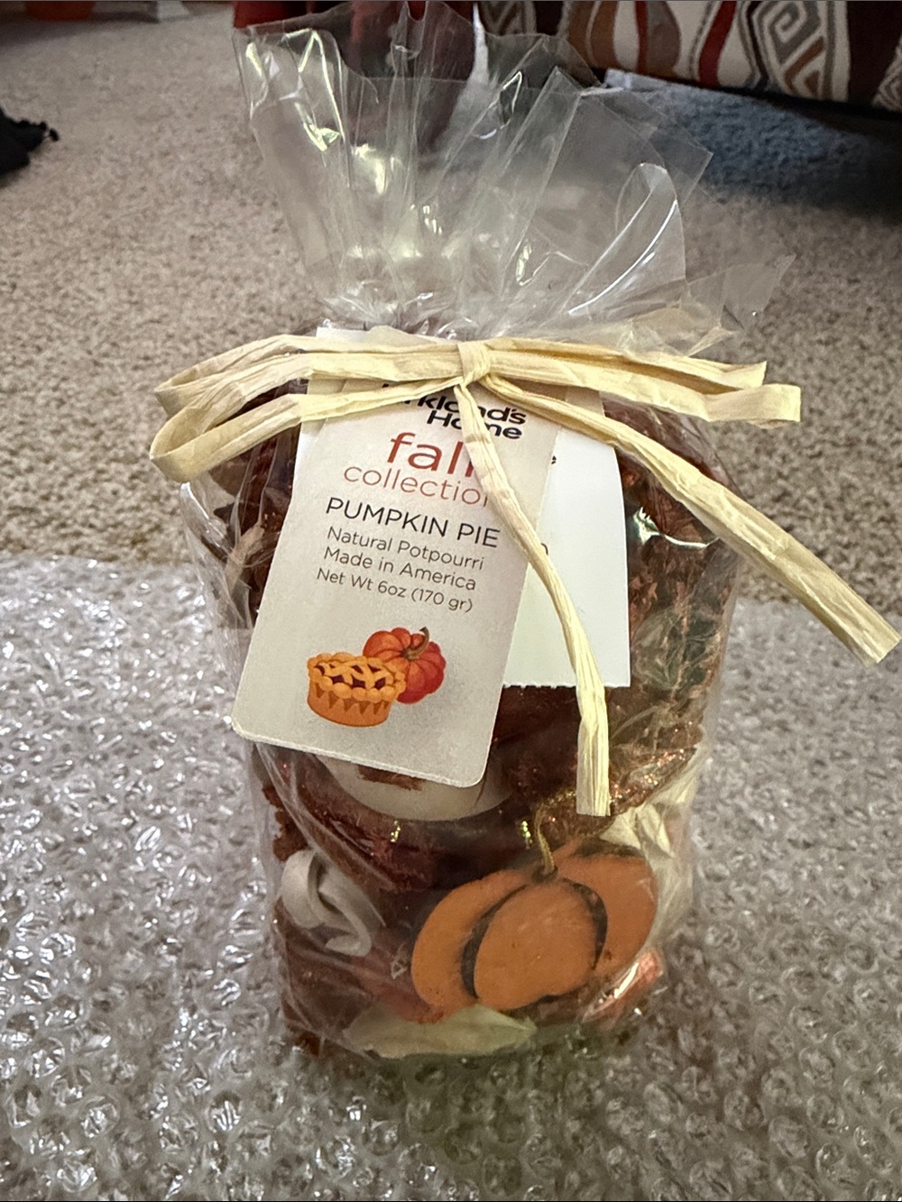 Kirkland Signature Fall Collection Pumpkin Pie Potpourri - Orange, Brown, Cream